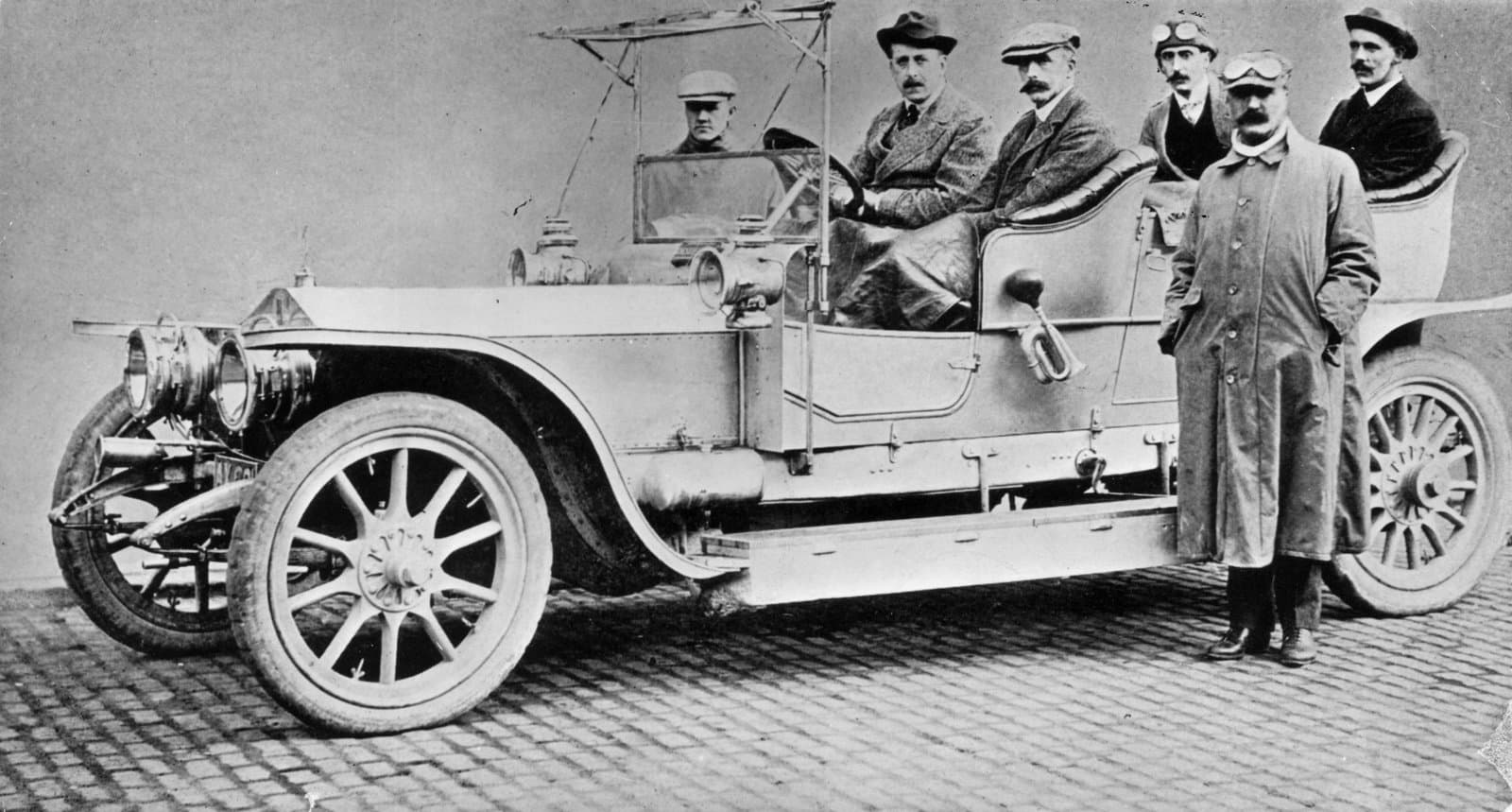 Η στιγμή που η πολυτέλεια πήρε όνομα – Rolls-Royce